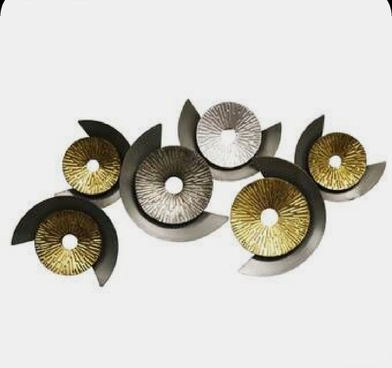 Luxurious dining table