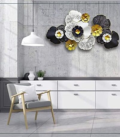 Black and white Roses wall decor