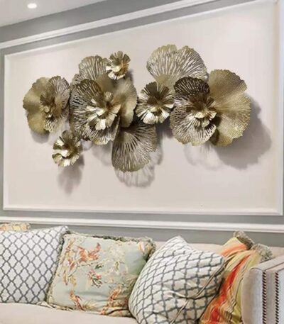 Metal wall decor gold rose