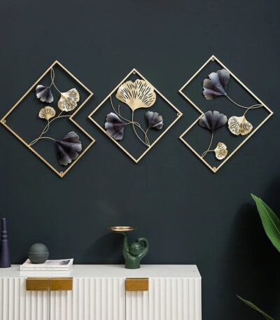 Metal frame wall decor