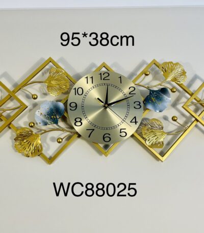 Cube leaves clock
